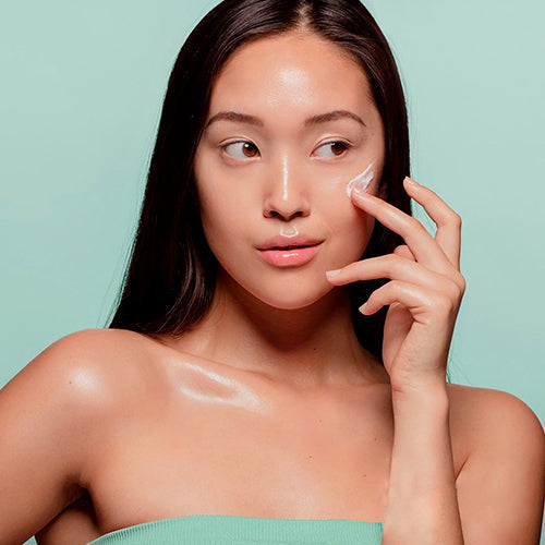 Adoptez le look “CLEAN GIRL”